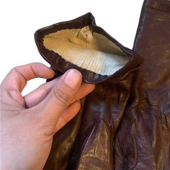 Bundle of 4 items Knit Scarf, leather gloves, hat and bag. - Picture 4 of 12